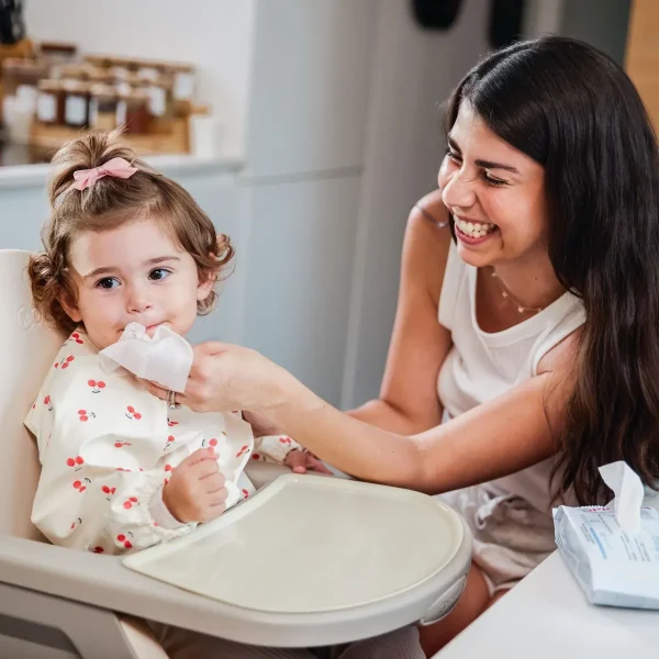 Lingettes à l'eau nettoyantes