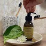 Dentifrice en pâte au charbon végétal et citron